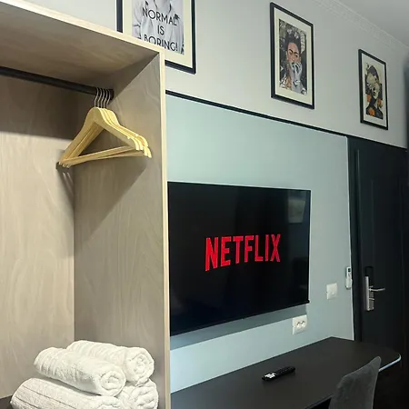 Appartement Days Free Parking Tirana