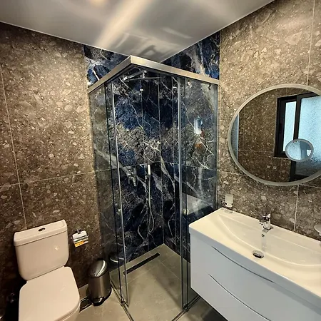 Days Free Parking Tirana