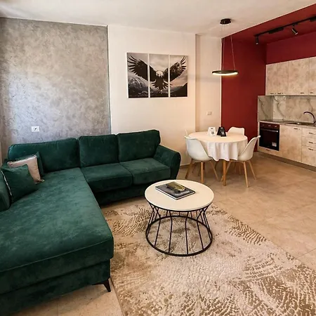Days Free Parking Appartamento Tirana